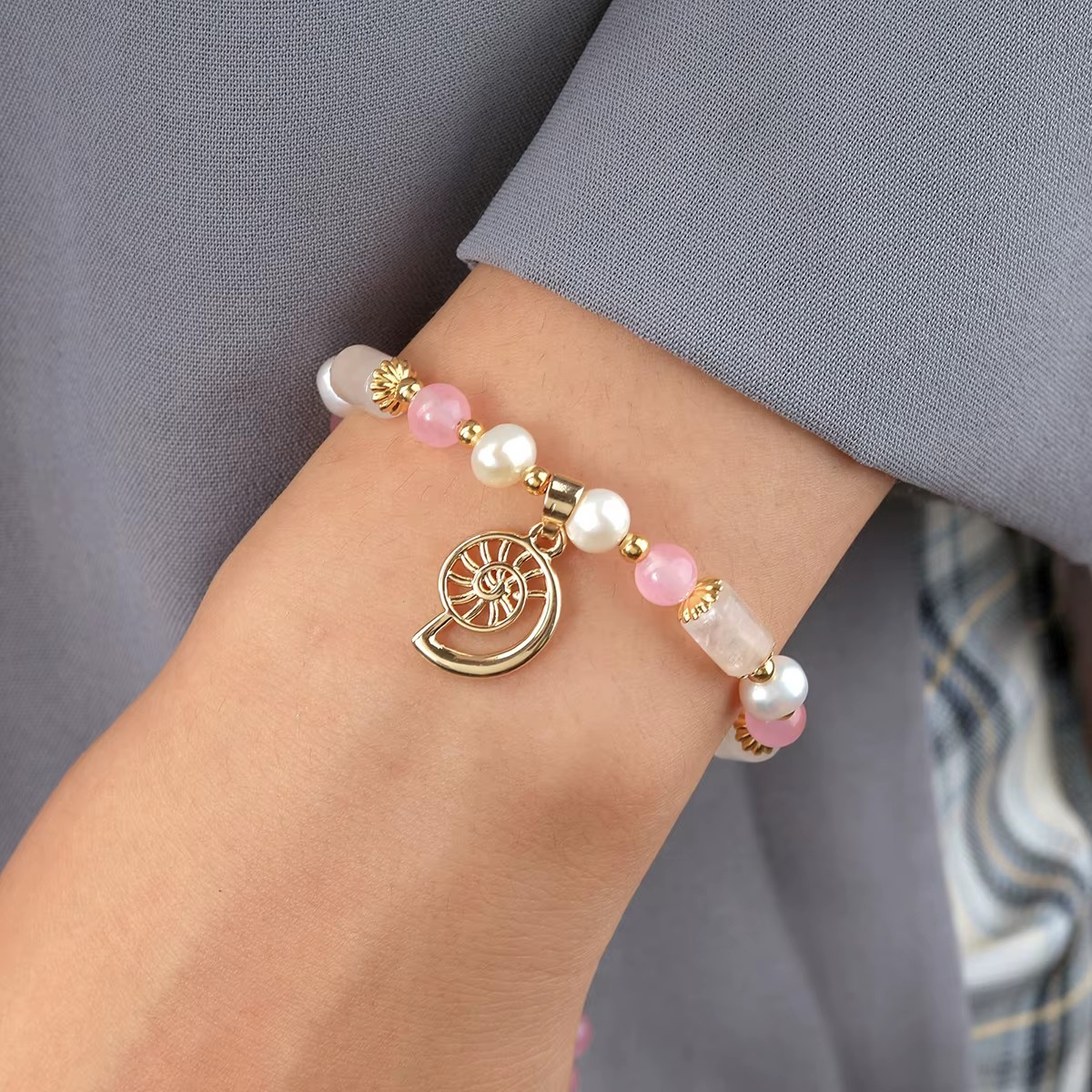 💗 Bracelet Perles Quartz Rose et Charms Plaqué Or 💗