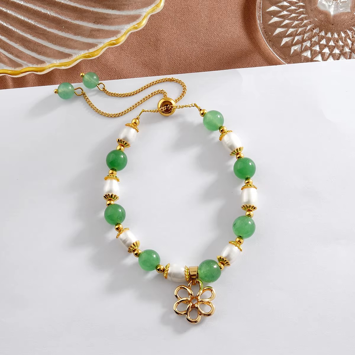 💚Bracelet Perles et Charms Plaqué Or 💚